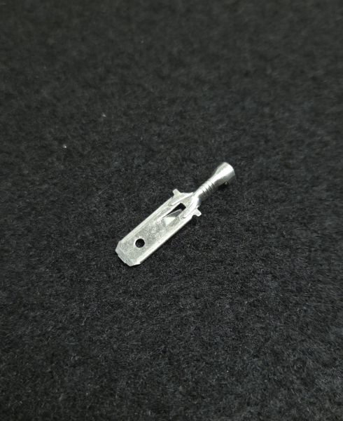 Preview: Flachstecker 6,3mm mit Raste